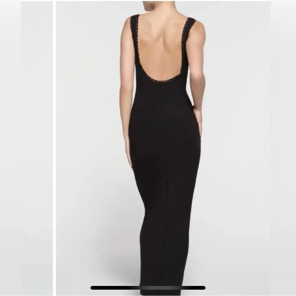 New Limited Edition Sold Out SKIMS soft lounge lace scoop neck dress - Picture 8 of 8